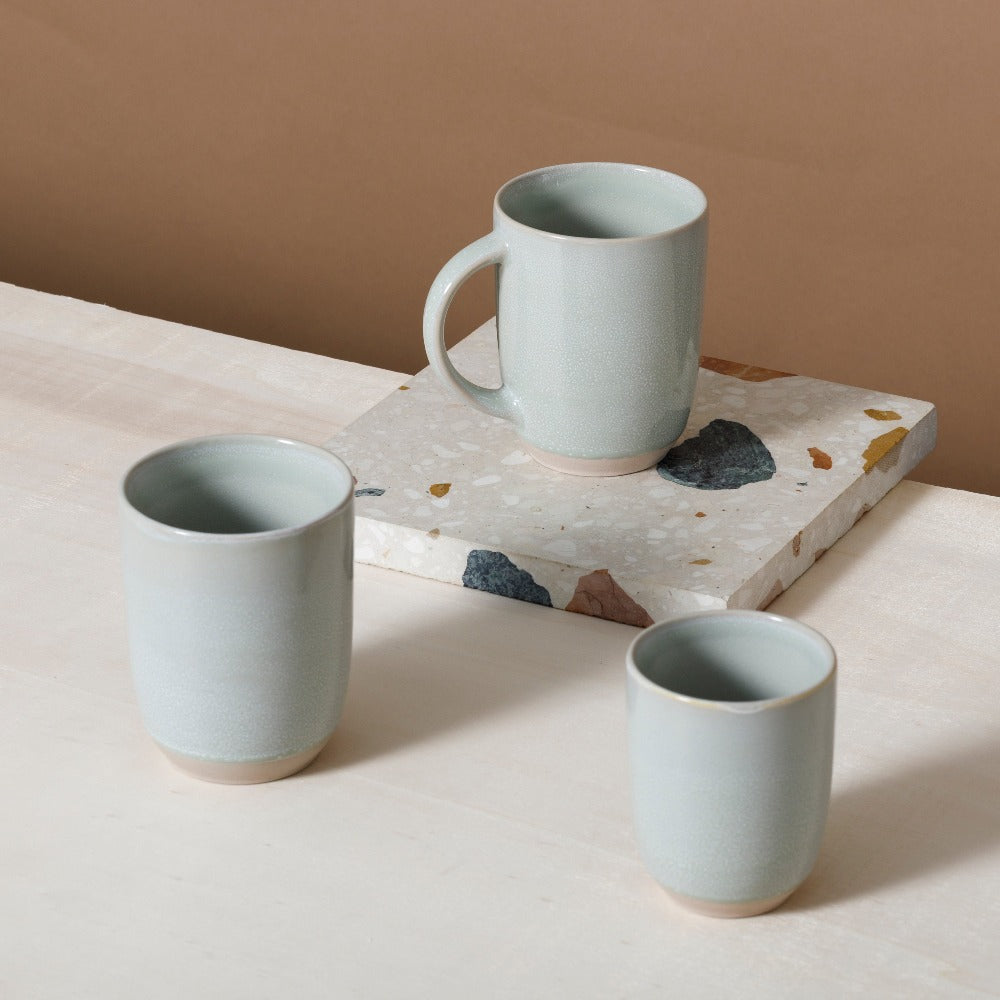 Mug light grey green