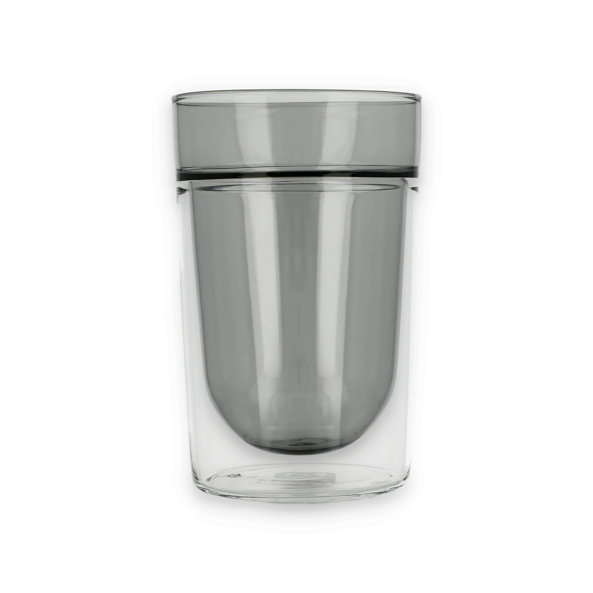 Doppelwandiger Glasbecher mit rundem Innenfach, schwarzer Hintergrund.