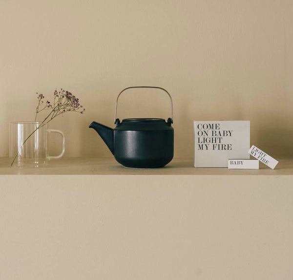 Leaves to Tea Teapot dark green